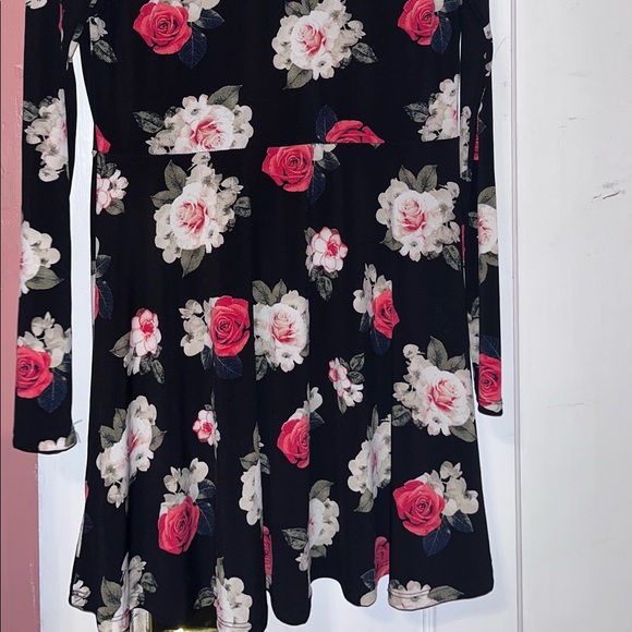 Gently used XL - Picture 2 of 5